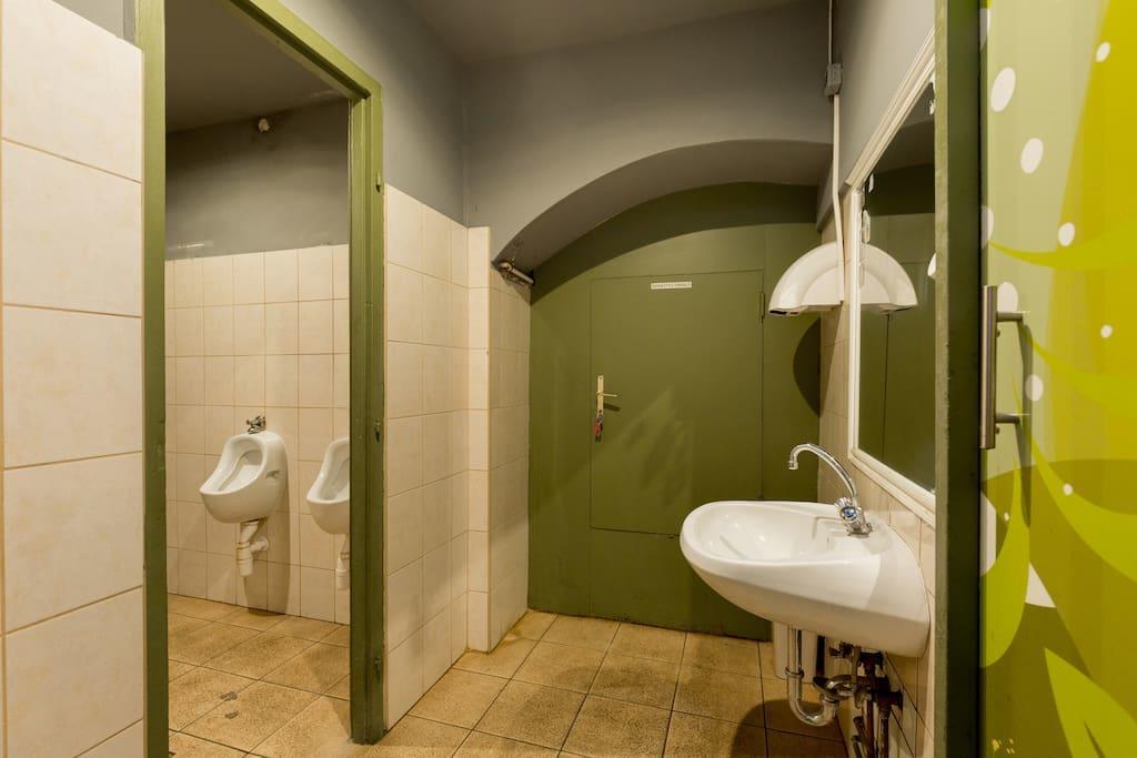 The Bachelor Bar - Bunker | Private Club Villa Budapest Bagian luar foto